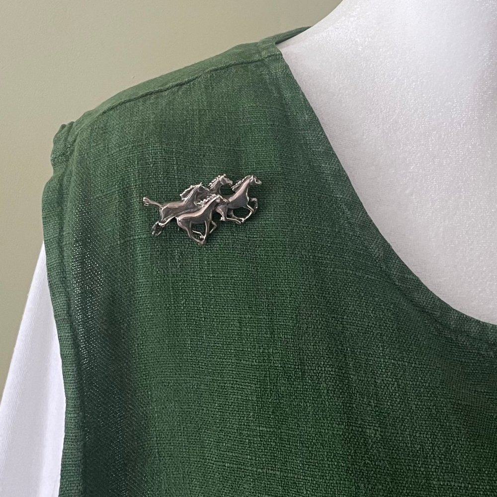 Vibrant, Vintage, Four Horses Running Pin Brooch